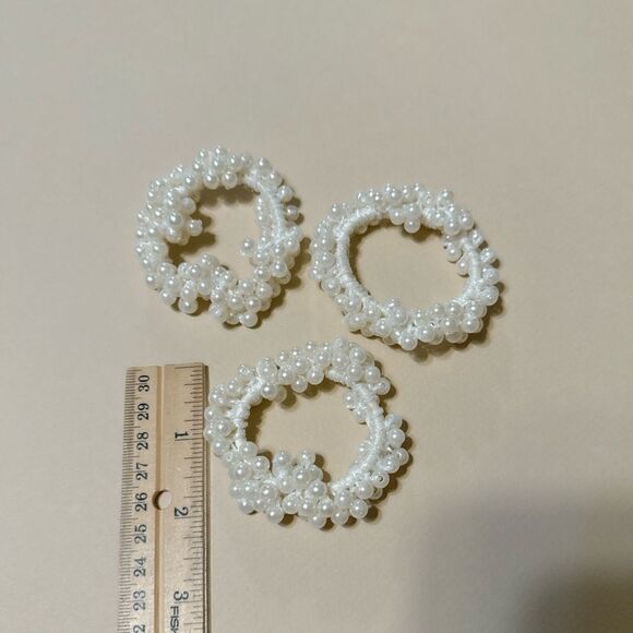 Pearl scrunchie N755 - Picture 4 of 4